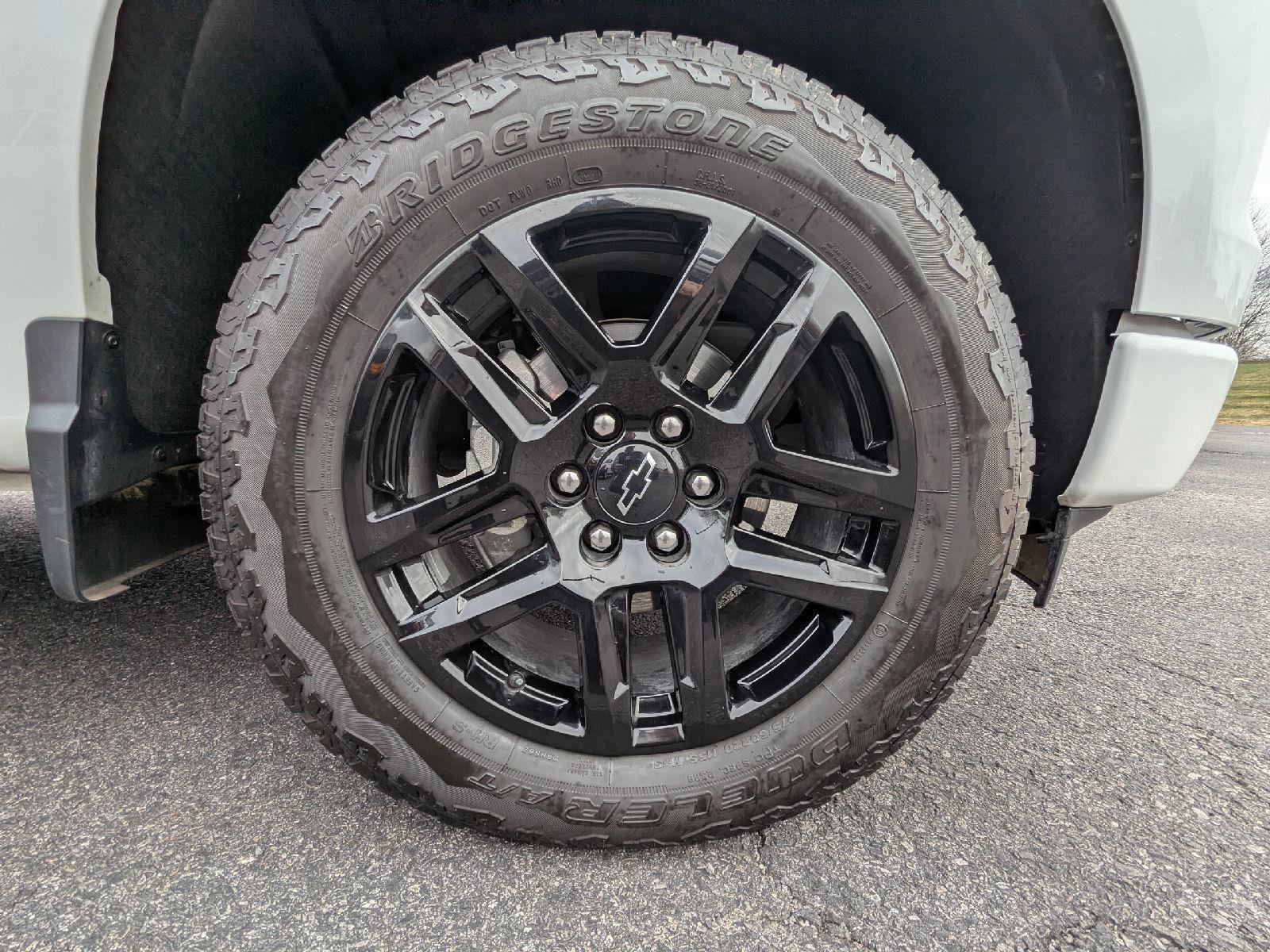 Certified 2024 Chevrolet Silverado 1500 Custom w/ Turbomax Blackout Package image 9