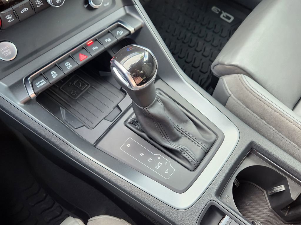 Used 2020 Audi Q3 2.0T Prestige image 19
