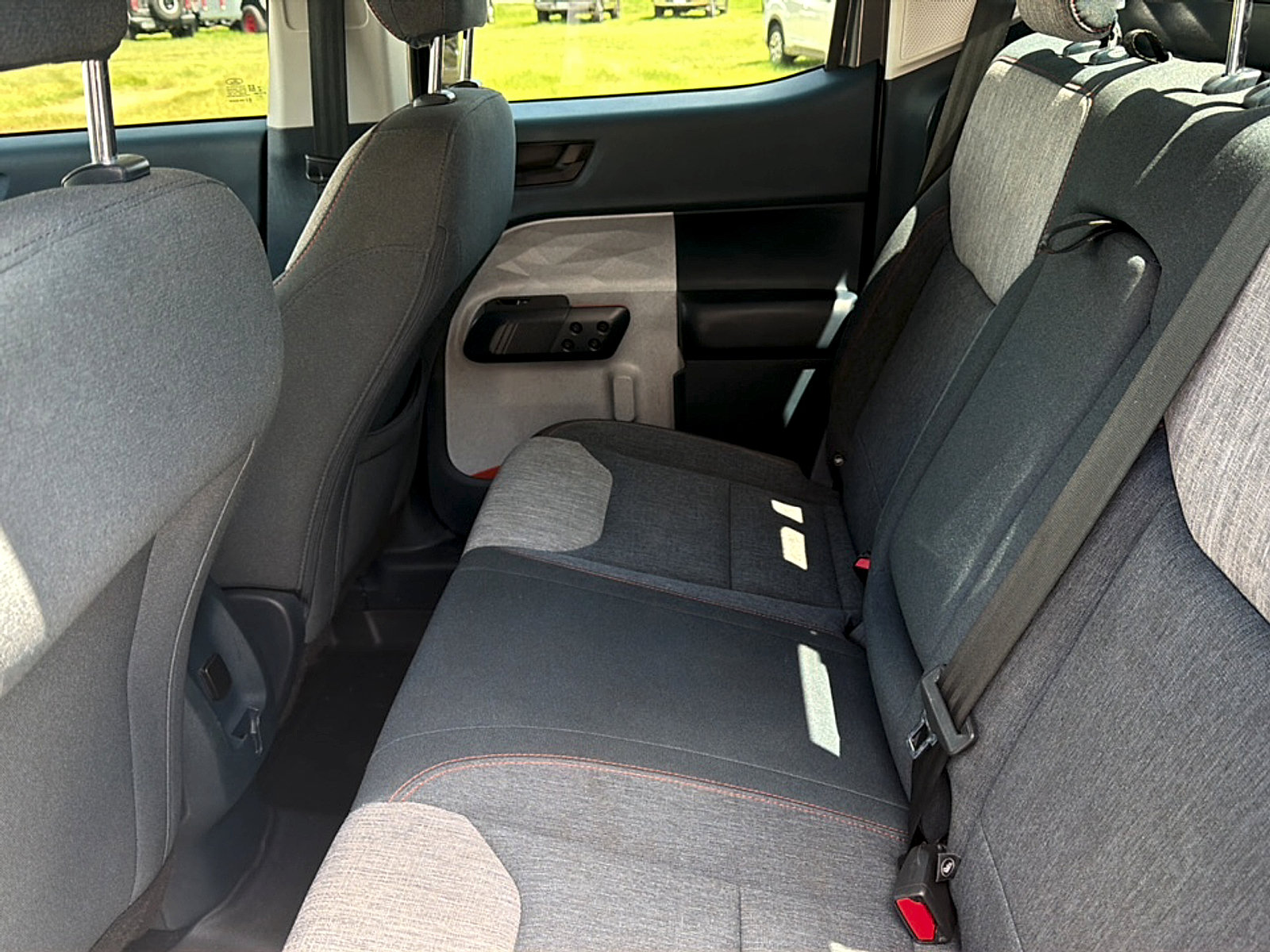 Used 2022 Ford Maverick XLT FWD image 6