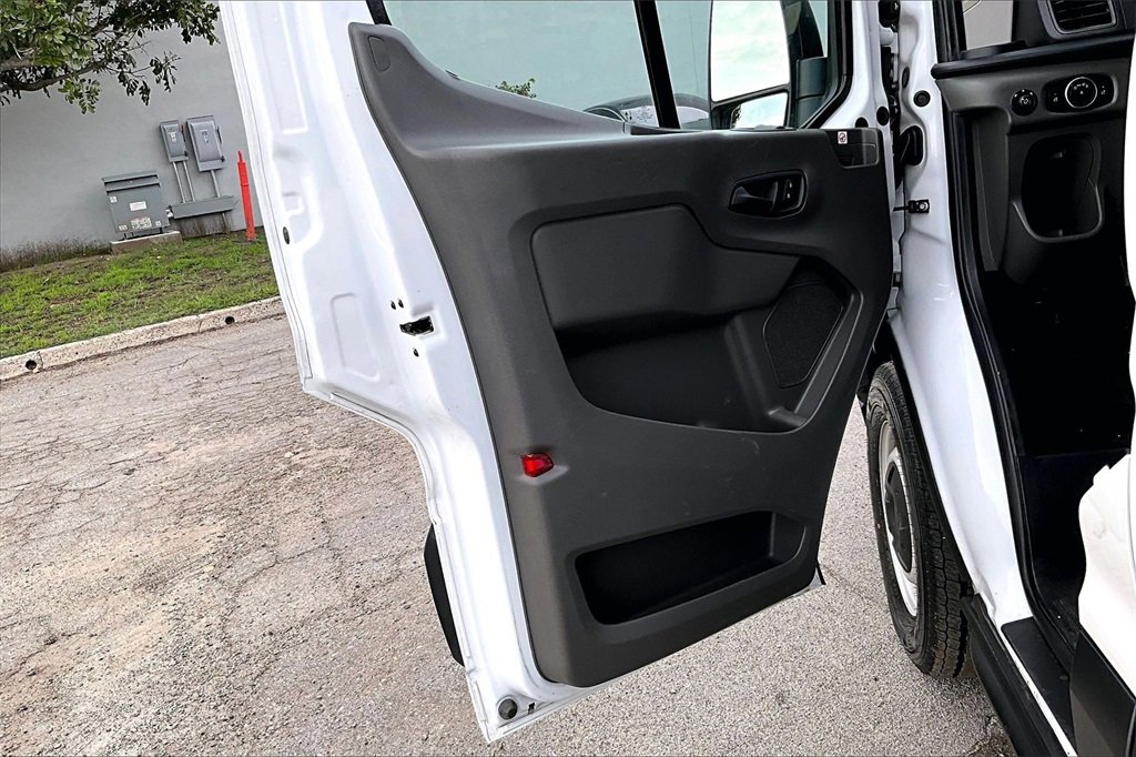 Used 2020 Ford Transit 350 XL image 19