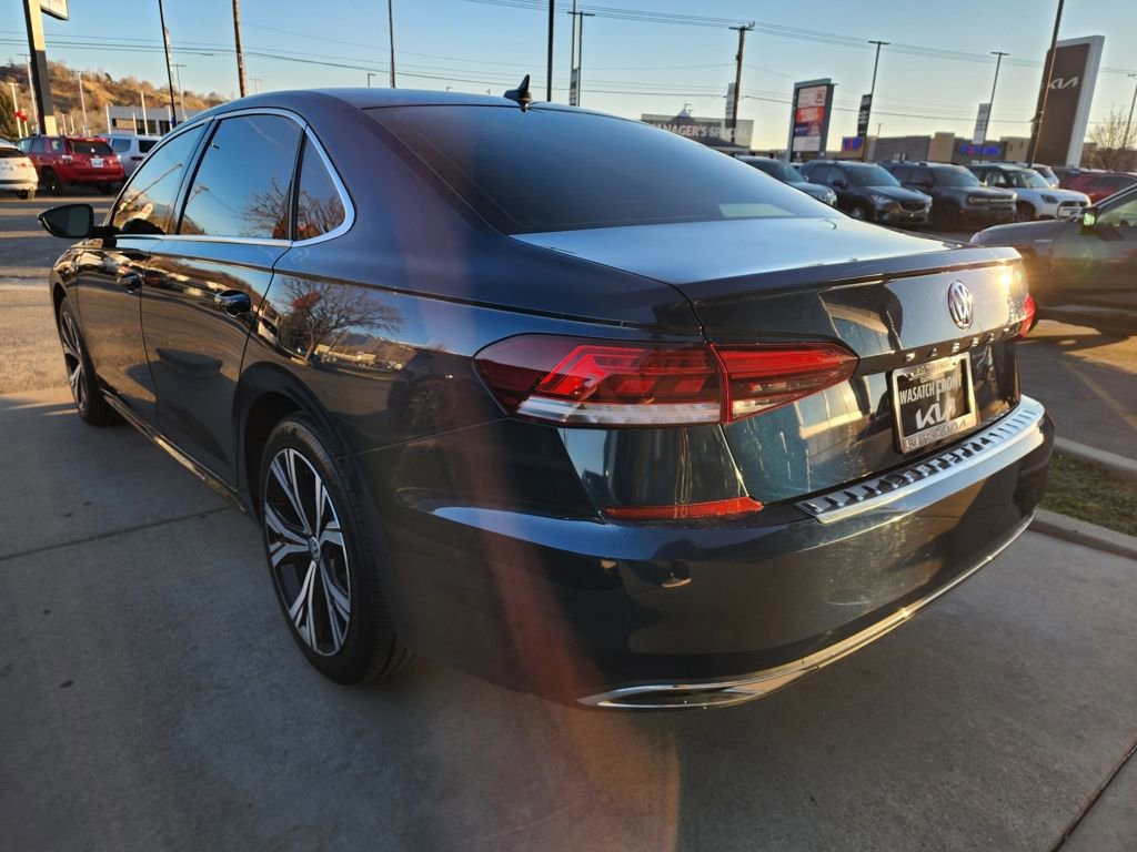 Used 2022 Volkswagen Passat 2.0T SE image 7
