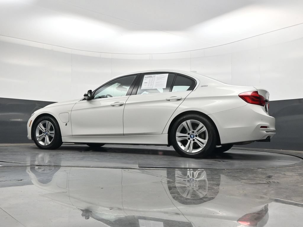 Used 2018 BMW 330e RWD image 37