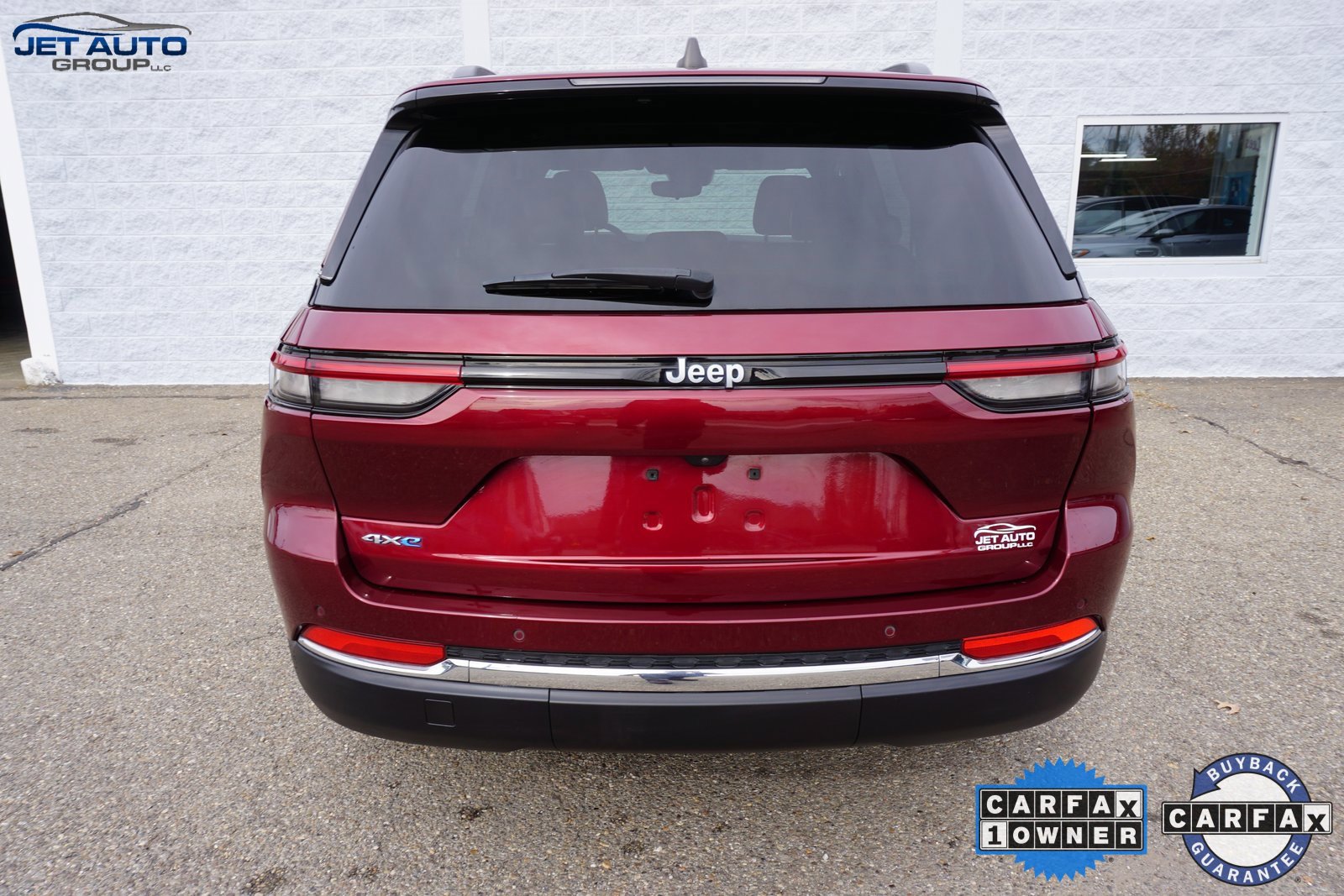 Used 2024 Jeep Grand Cherokee Limited 4xe image 15