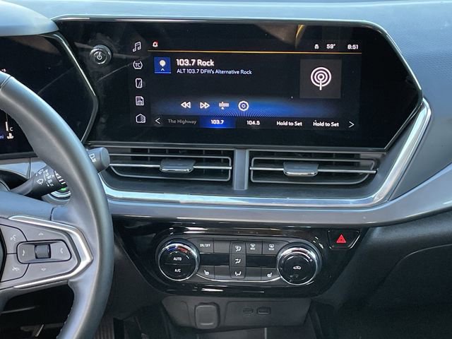 Used 2025 Chevrolet Trax ACTIV w/ Driver Confidence Package image 16