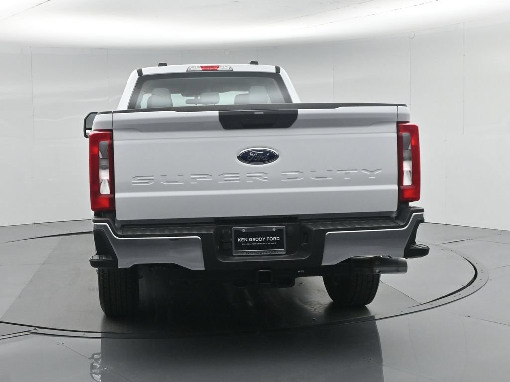 New 2026 Ford F350 XL w/ XL Chrome Package RWD image 26