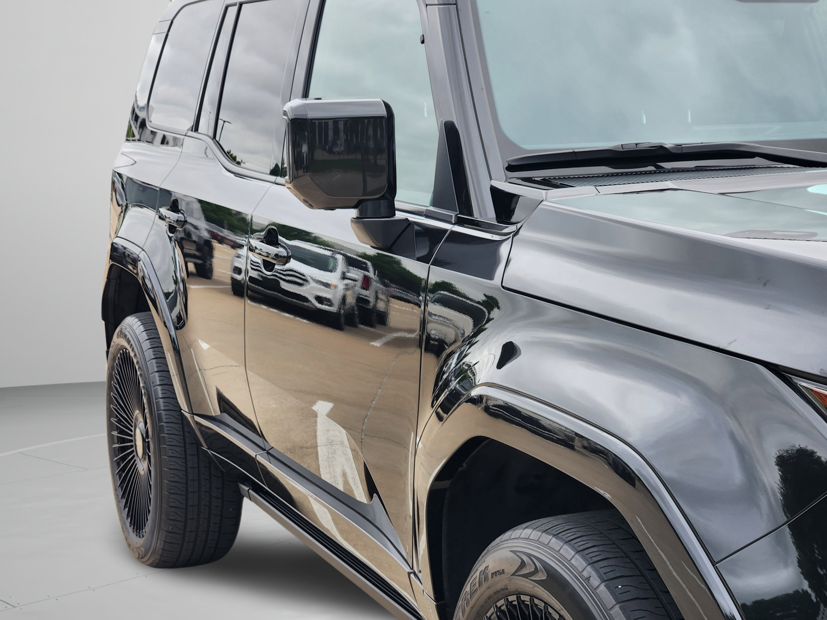 Certified 2024 Lexus GX 550 w/ Accessory Package (Z1) AWD/4WD image 34