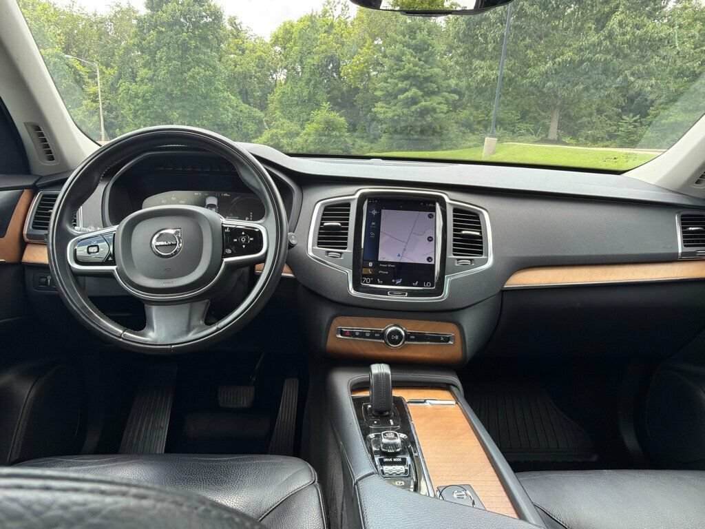 Used 2021 Volvo XC90 T8 Inscription Expression w/ Protection Package Premier AWD/4WD image 10