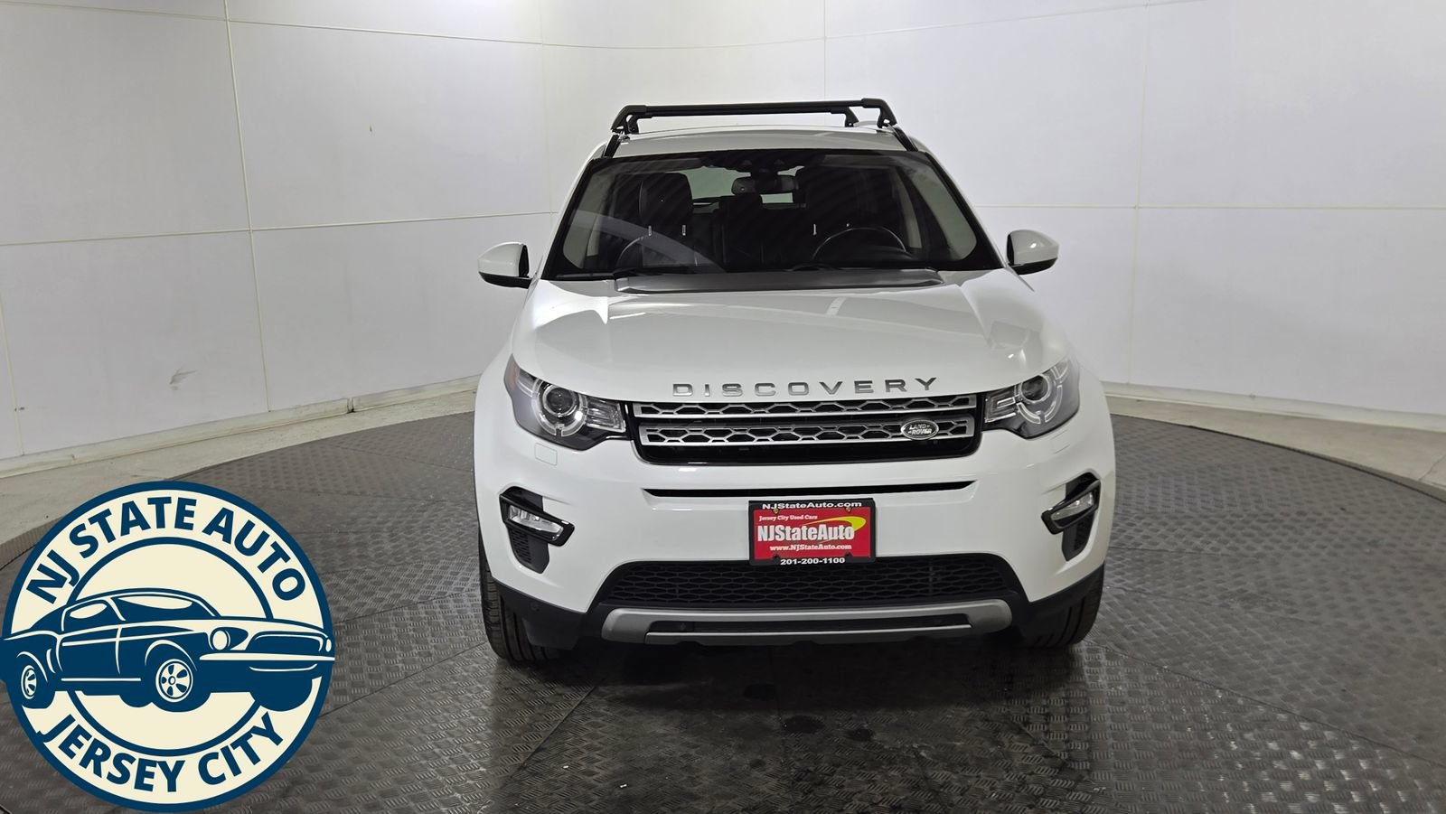 Used 2019 Land Rover Discovery Sport HSE AWD/4WD image 2