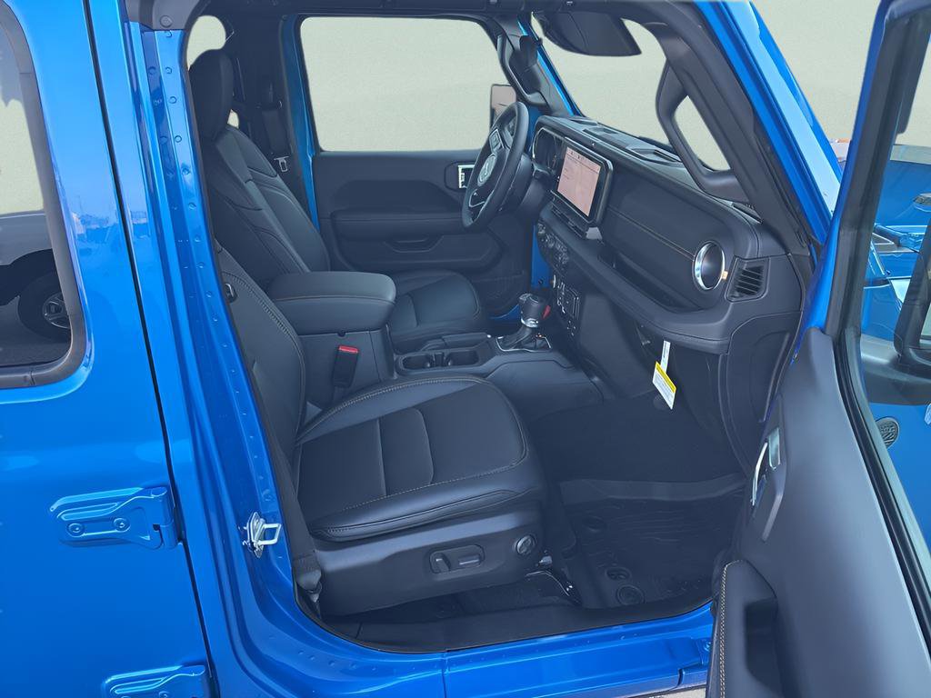 New 2026 Jeep Gladiator Sport AWD/4WD image 12
