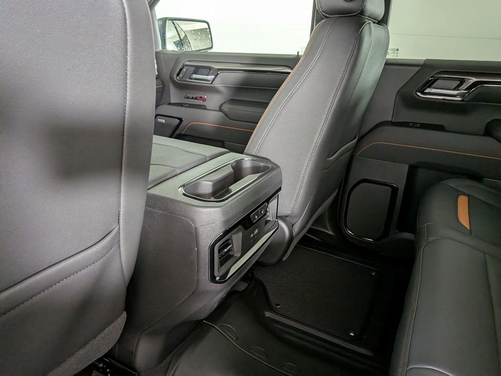 New 2026 GMC Sierra 1500 AT4 w/ AT4 Premium Package AWD/4WD image 32