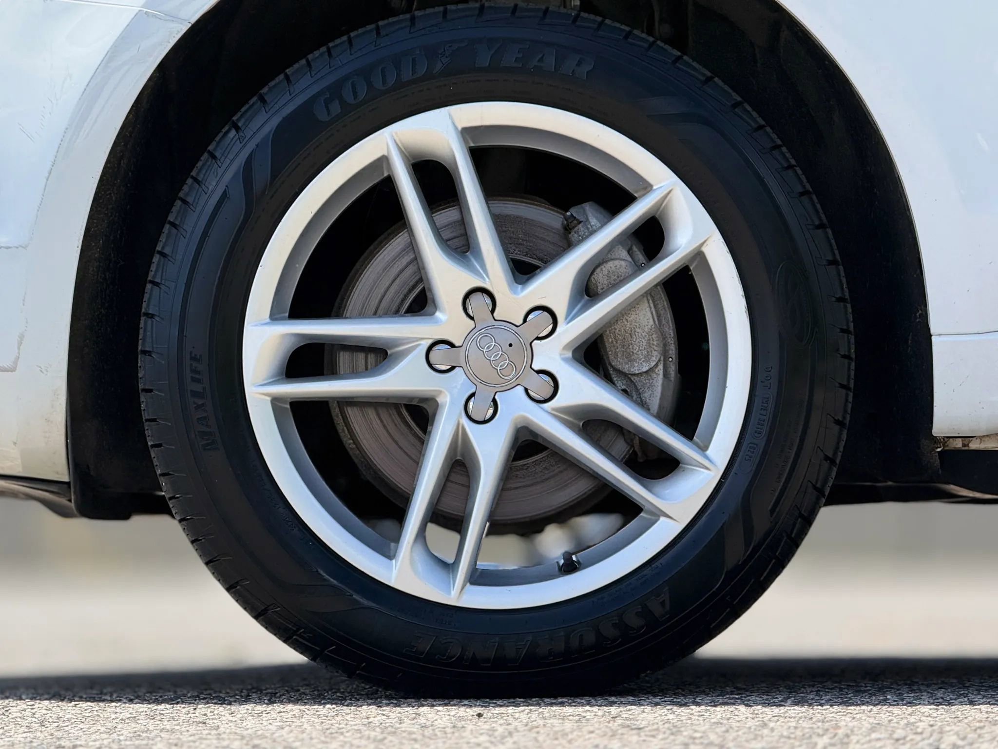 Used 2014 Audi Q5 3.0T Prestige image 31