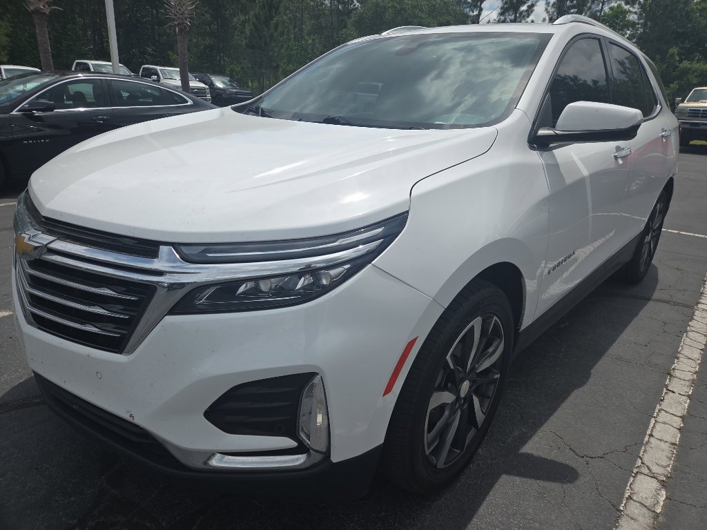 Used 2023 Chevrolet Equinox Premier FWD image 1