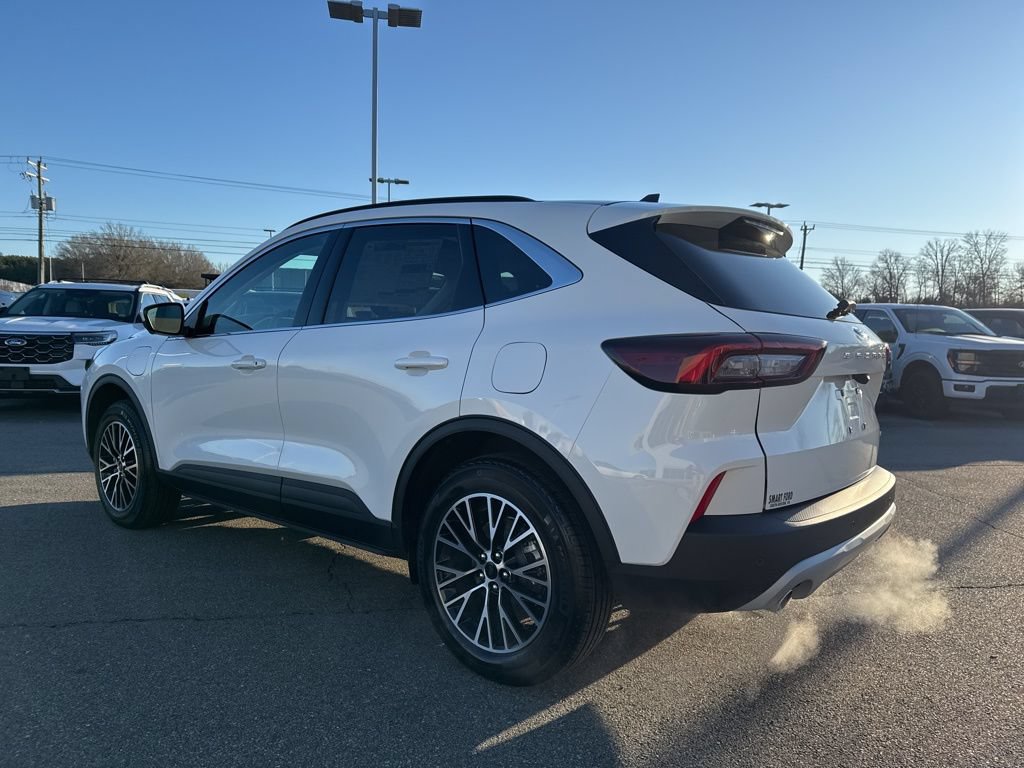 New 2025 Ford Escape SE w/ PHEV Premium Package FWD image 5