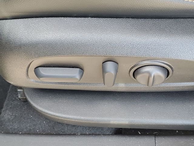 Certified 2023 GMC Terrain AT4 image 9