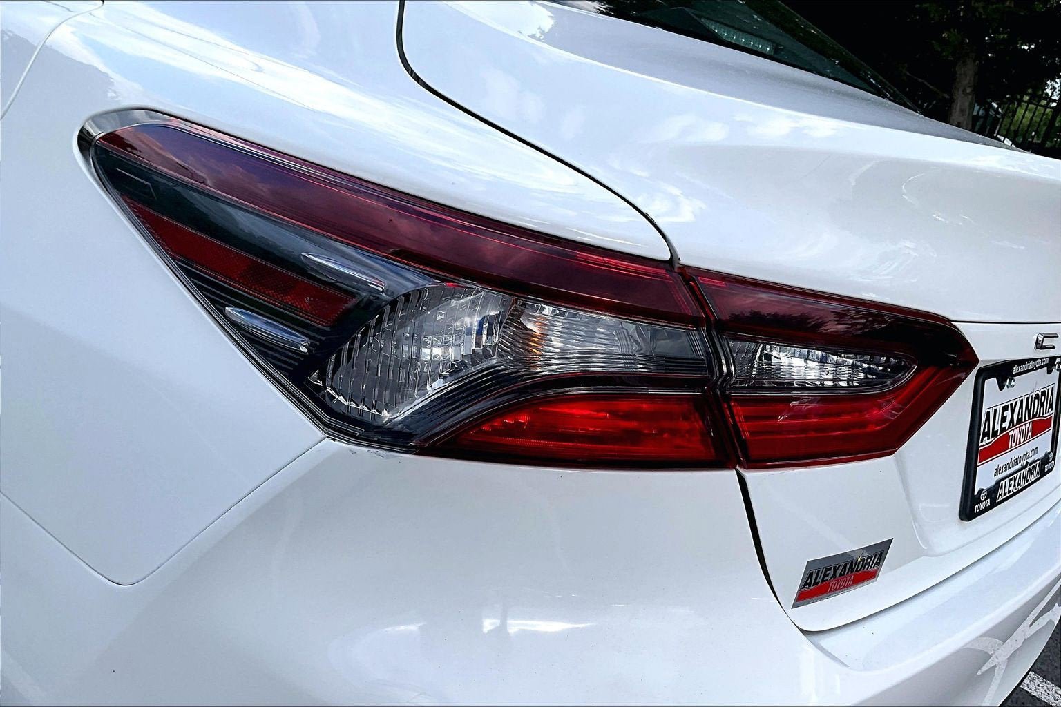 Used 2022 Toyota Camry LE AWD/4WD image 27
