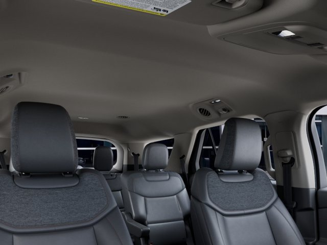 New 2027 Ford Explorer Active w/ Active Comfort Package RWD image 22