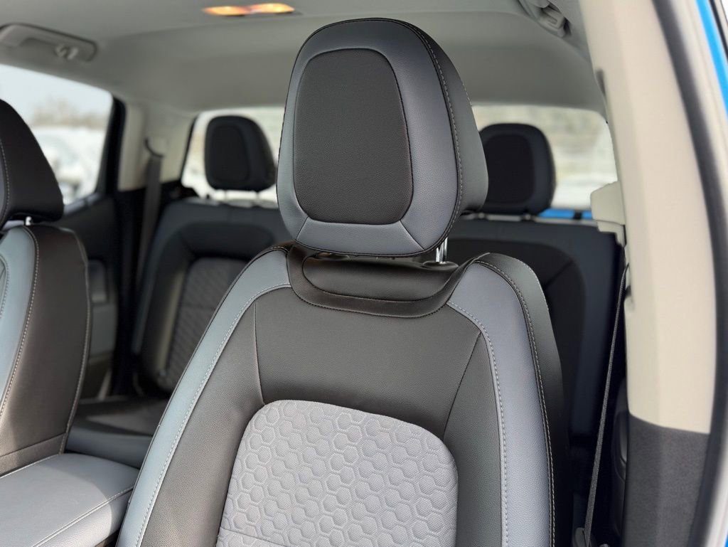 Used 2022 Chevrolet Colorado Z71 image 9