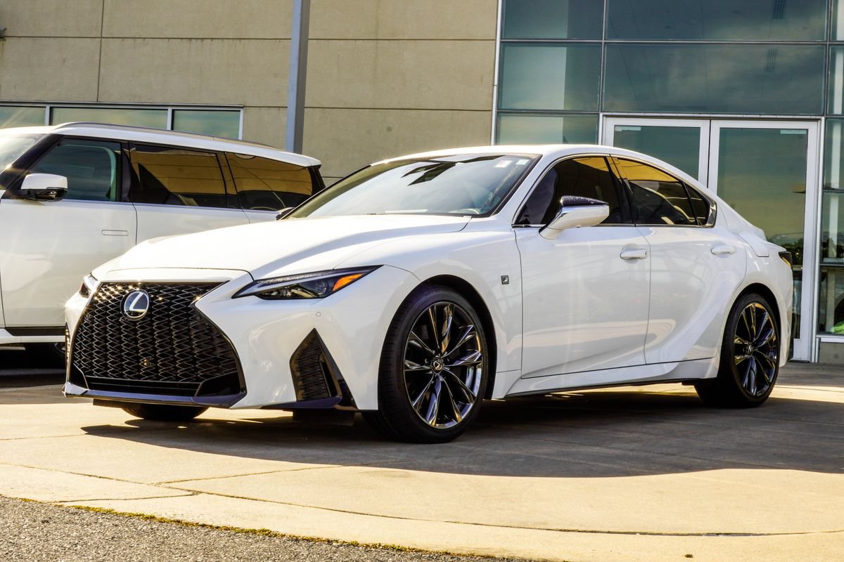 Used 2024 Lexus IS 350 F Sport w/ Navigation Package RWD image 7