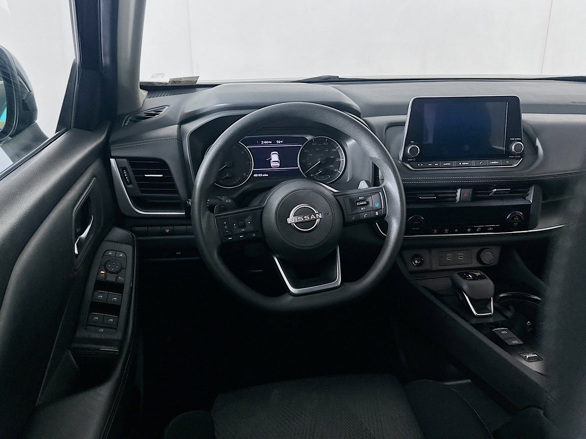 Used 2024 Nissan Rogue SV image 17