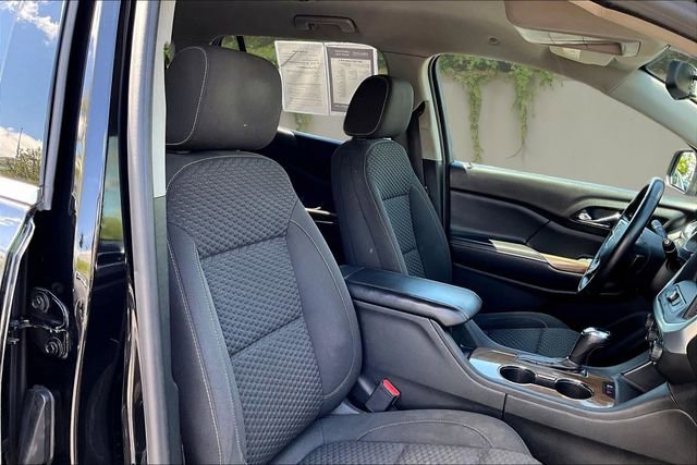Used 2017 GMC Acadia SLE FWD image 30