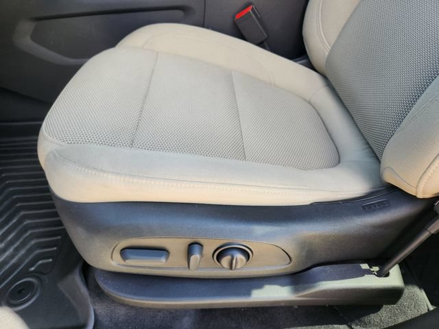 Used 2023 Chevrolet Traverse LT FWD image 25