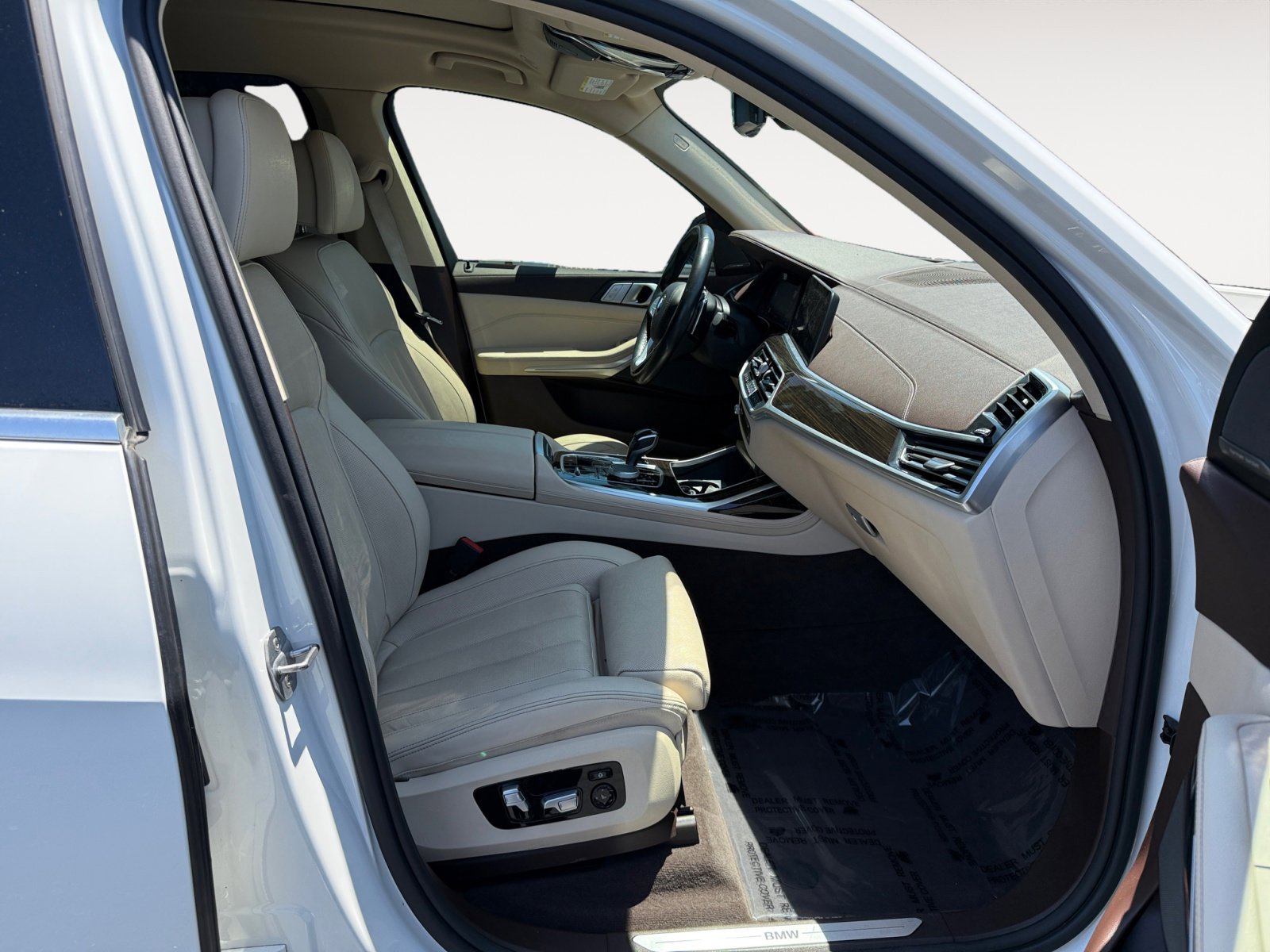 Used 2019 BMW X7 xDrive50i w/ Luxury Seating Package image 19