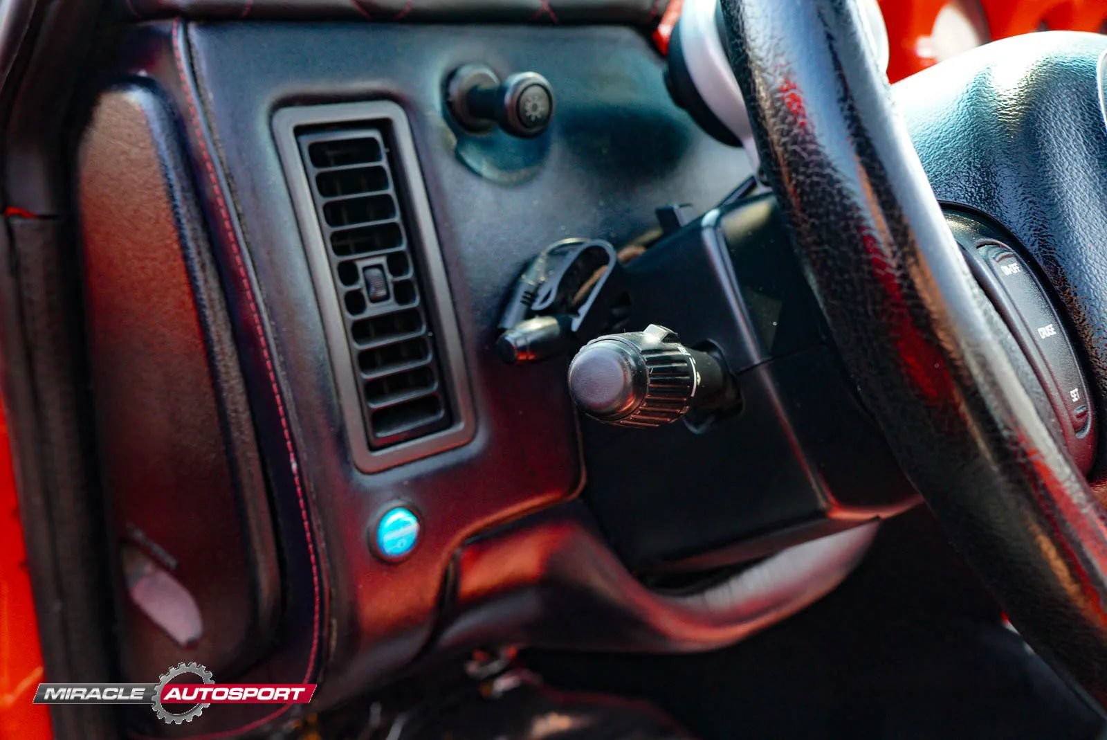 Used 1999 Plymouth Prowler RWD image 29