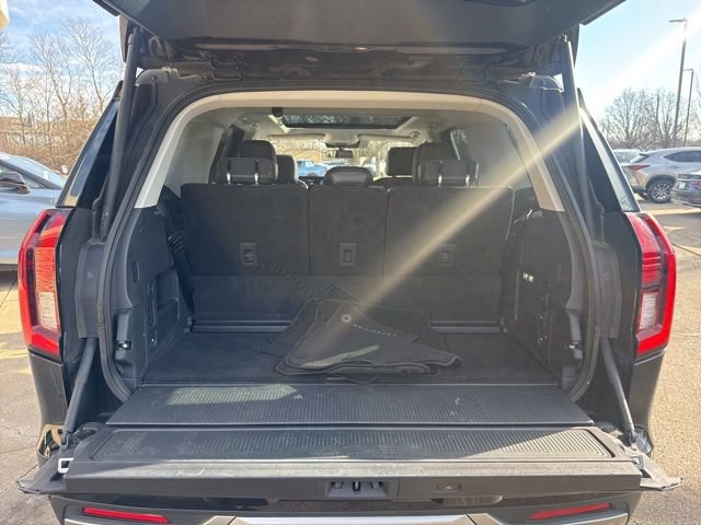 Used 2025 Ford Expedition Platinum image 41