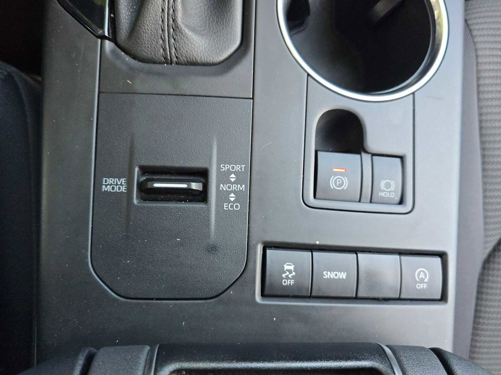 Certified 2021 Toyota Highlander L FWD image 34