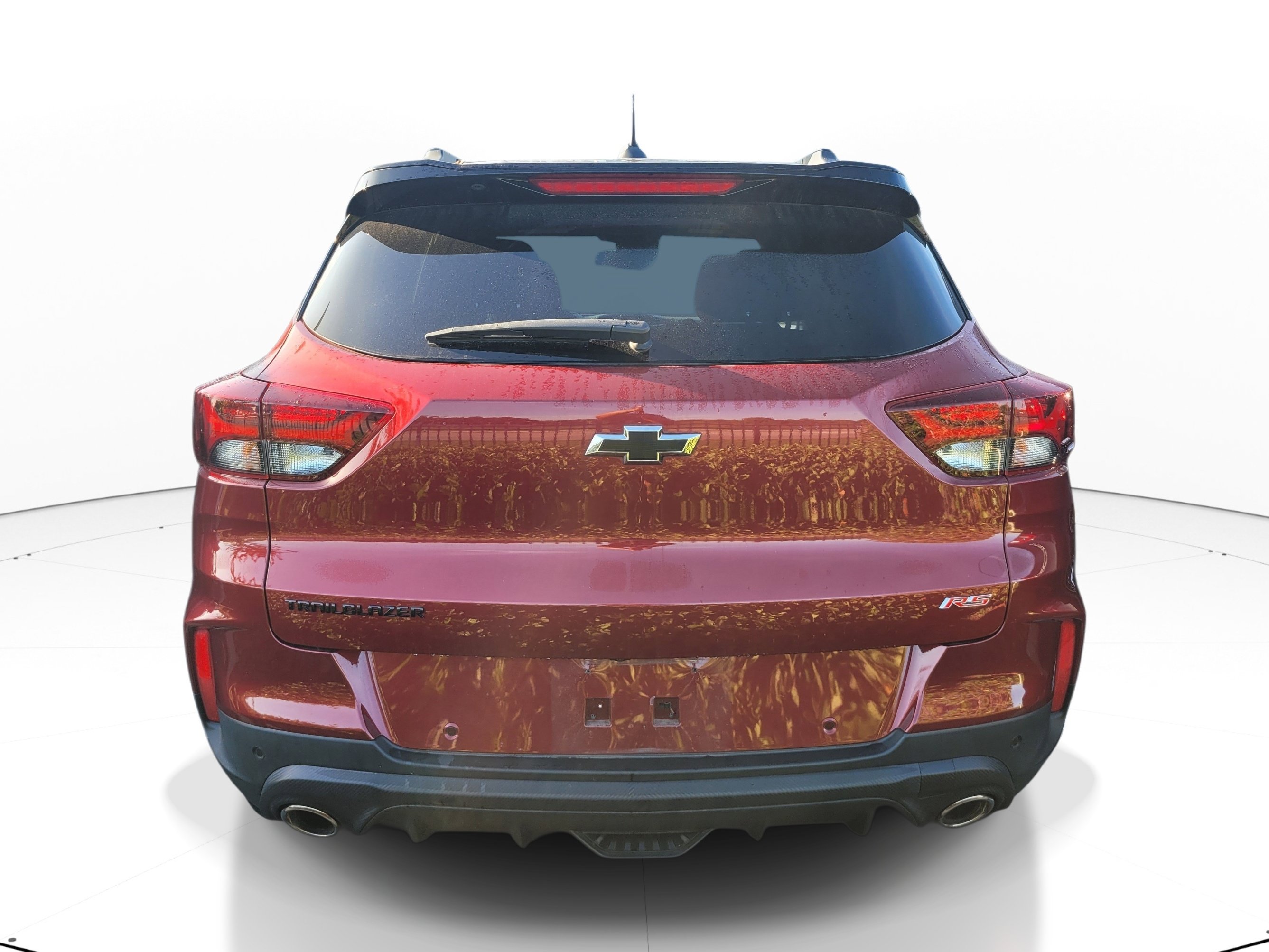 Used 2022 Chevrolet TrailBlazer RS w/ Technology Package FWD image 5