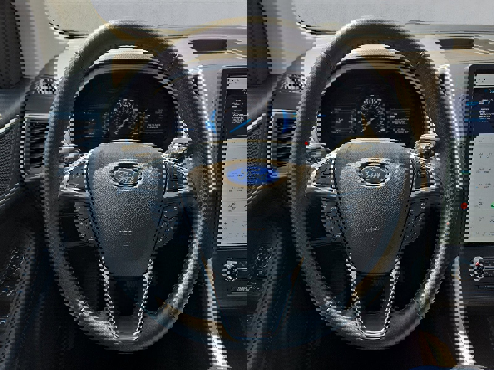 Used 2023 Ford Edge SEL w/ Convenience Package AWD/4WD image 13