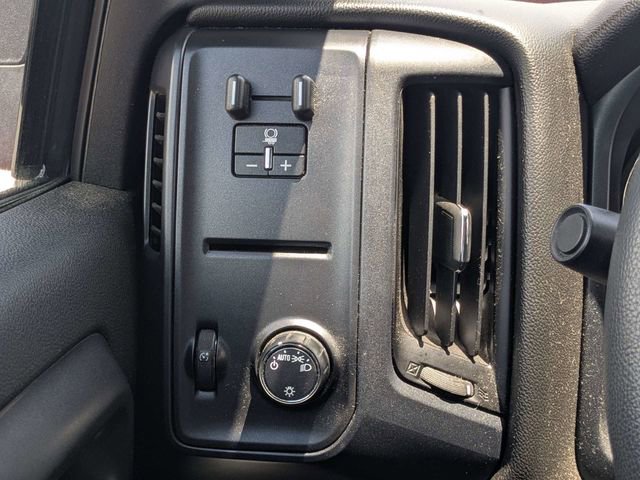 Used 2018 Chevrolet Silverado 1500 Custom w/ Trailering Package RWD image 20
