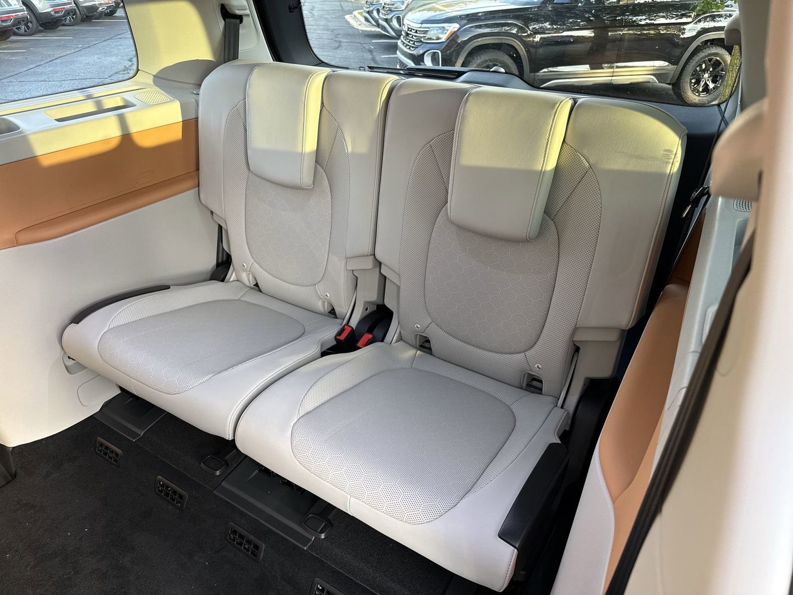 New 2025 Volkswagen ID. Buzz Pro S Plus image 22