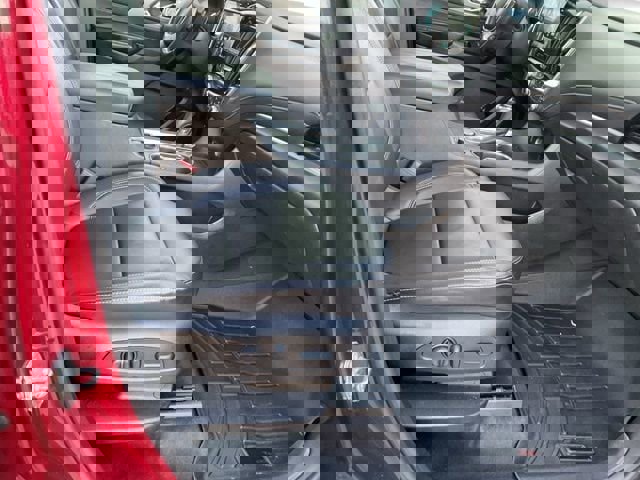 Used 2018 Chevrolet Traverse LT image 19