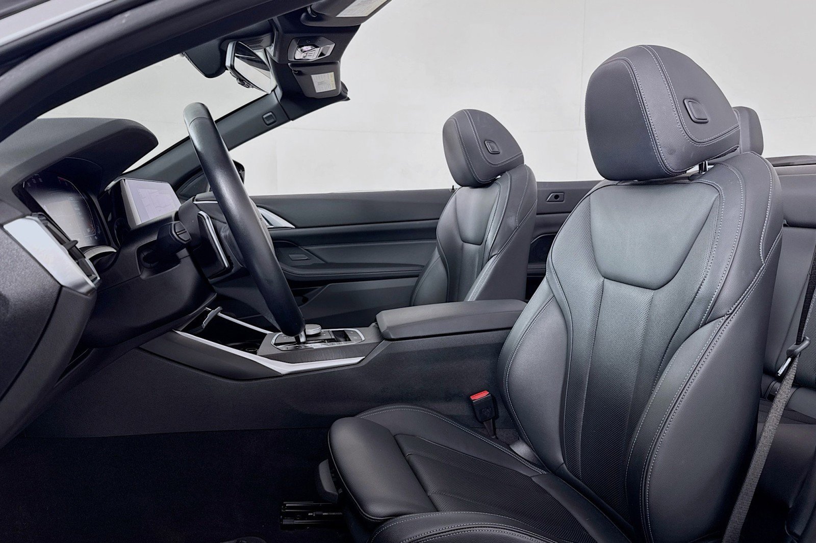 Used 2023 BMW 430i Convertible w/ Convenience Package image 18