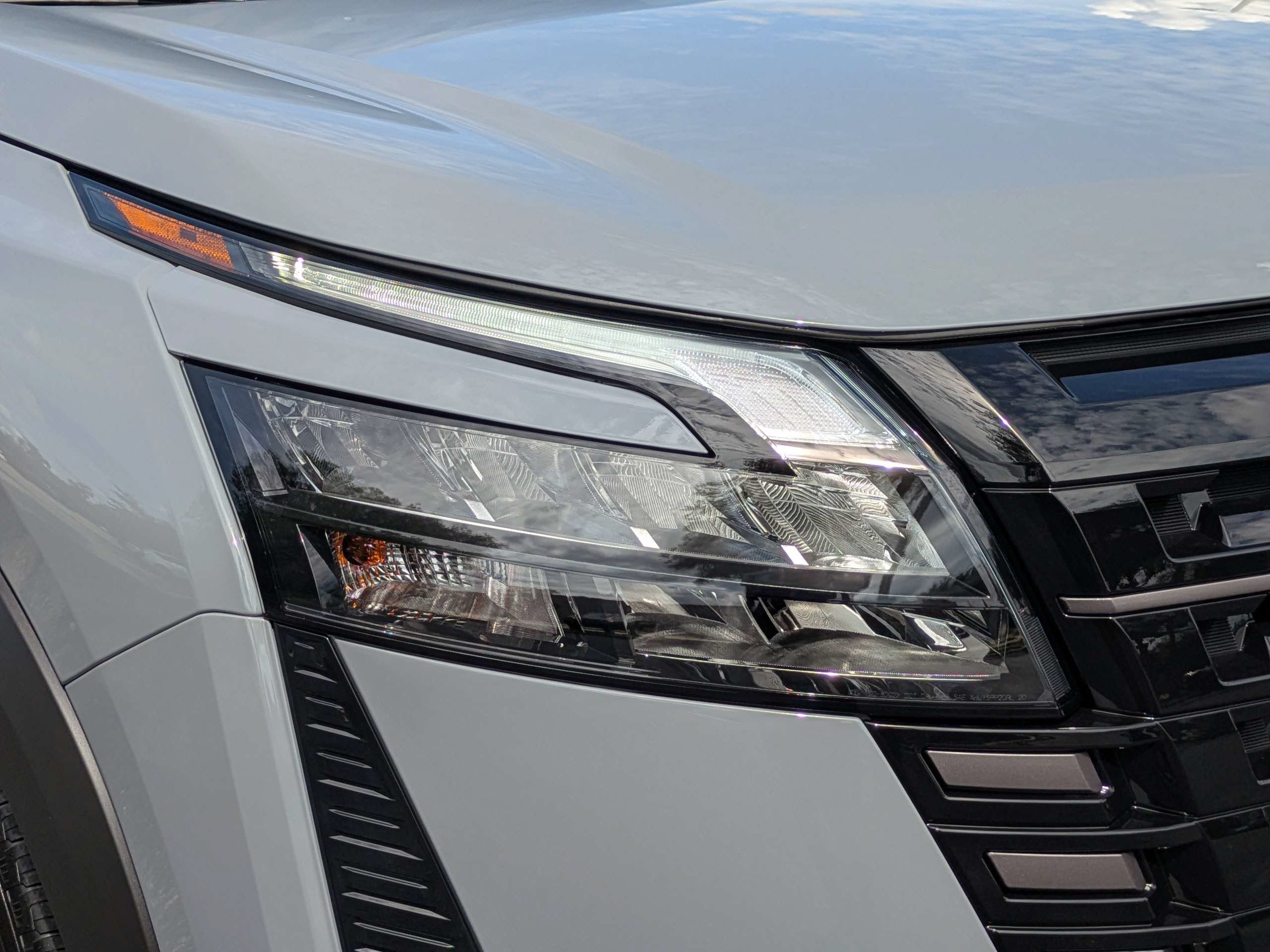 New 2026 Nissan Pathfinder Platinum FWD image 10