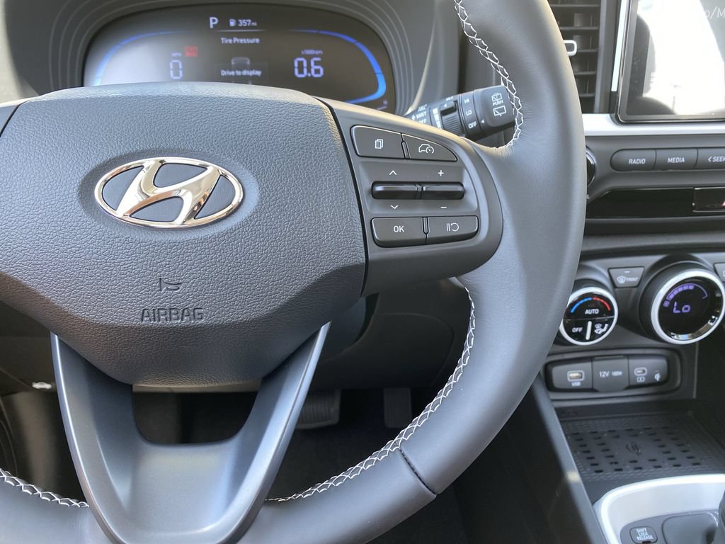 New 2026 Hyundai Venue SEL FWD image 21