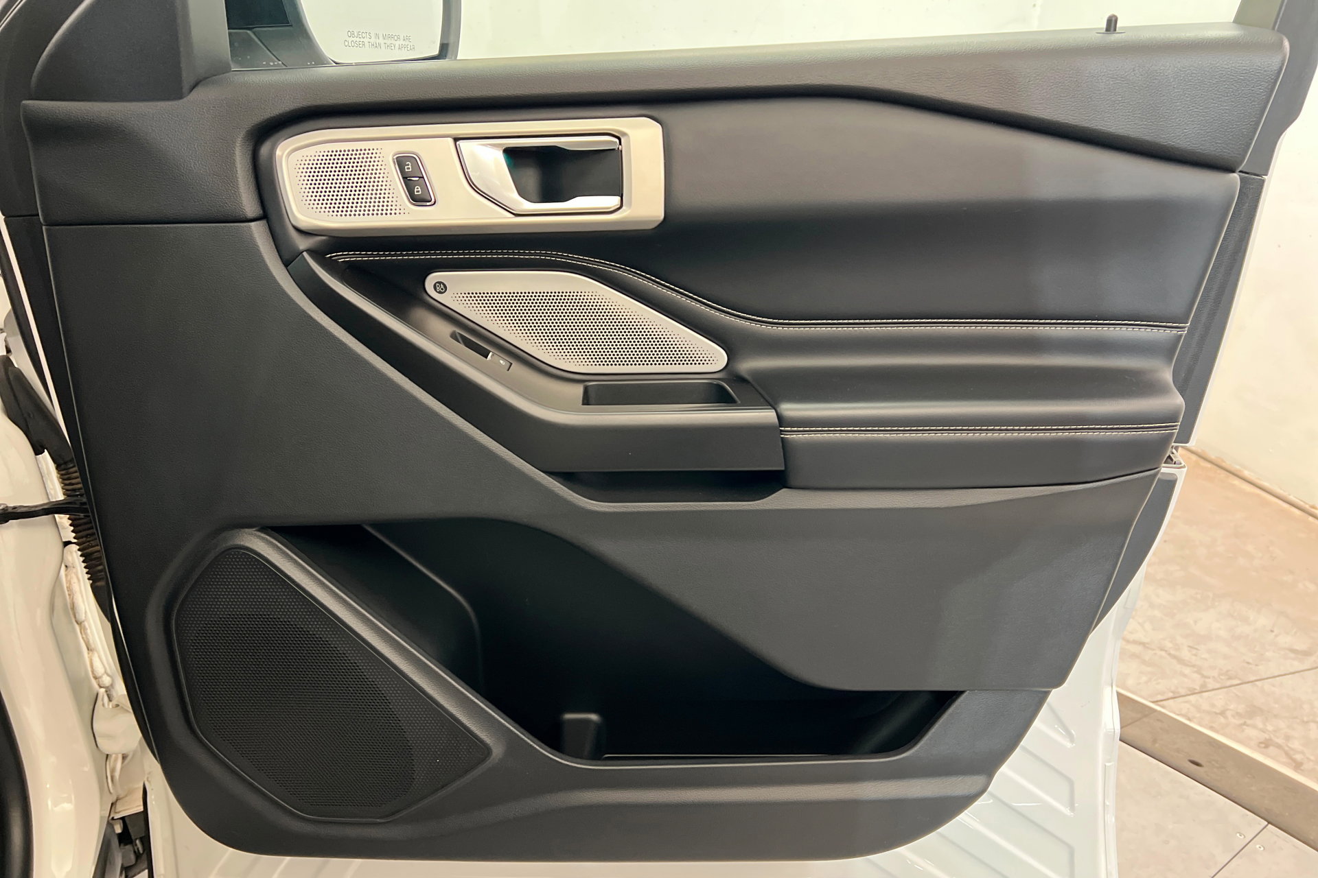 Used 2020 Ford Explorer ST w/ Premium Technology Package image 23