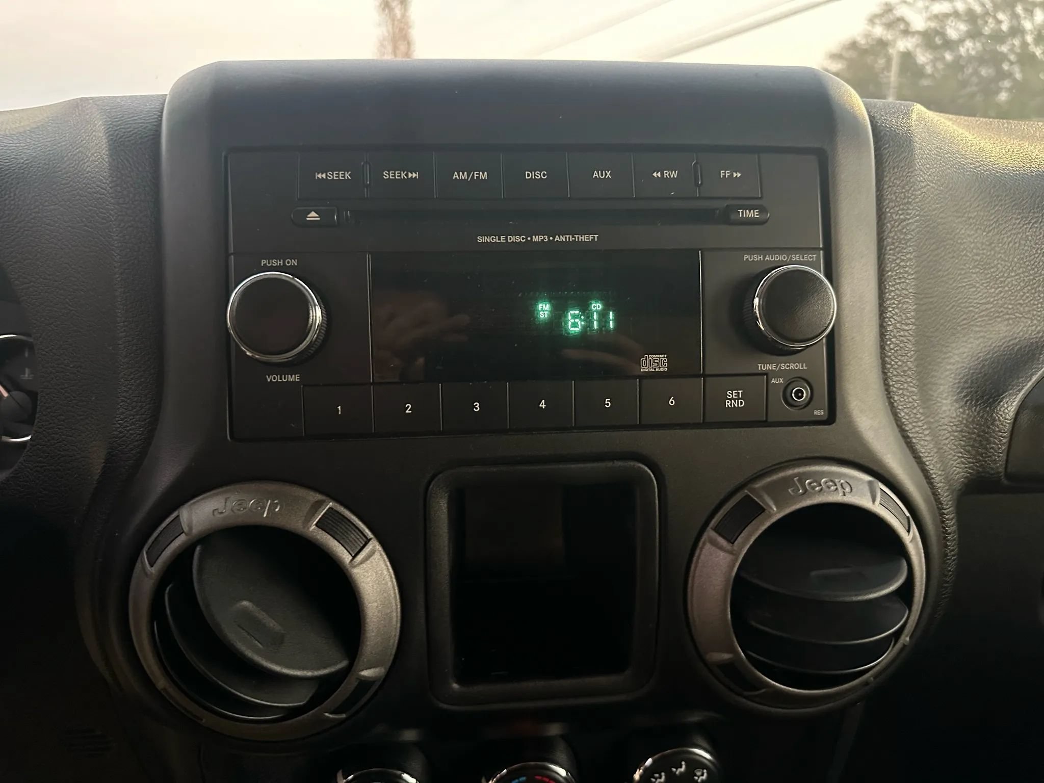 Used 2015 Jeep Wrangler Unlimited Sport AWD/4WD image 27