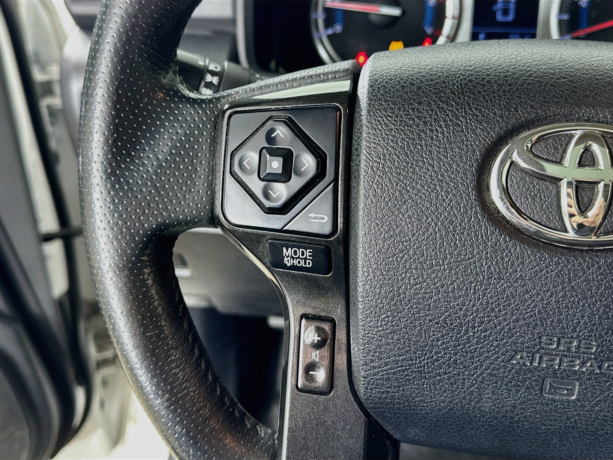 Used 2019 Toyota 4Runner TRD Off-Road Premium AWD/4WD image 12