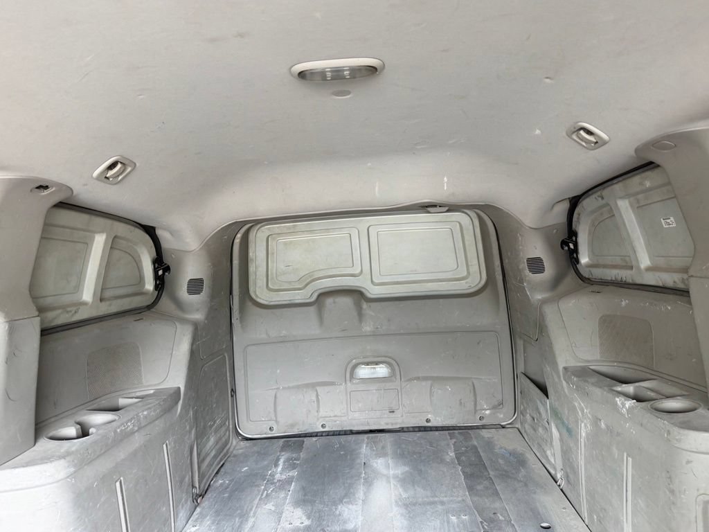 Used 2013 RAM C/V Tradesman FWD image 9