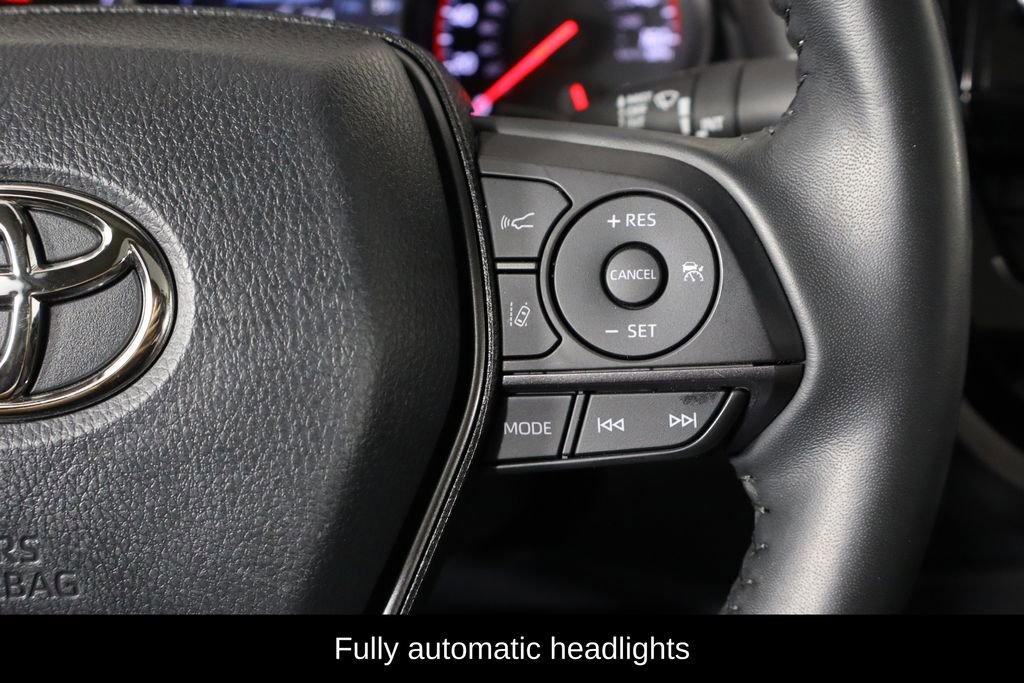 Used 2023 Toyota Camry XSE FWD image 10
