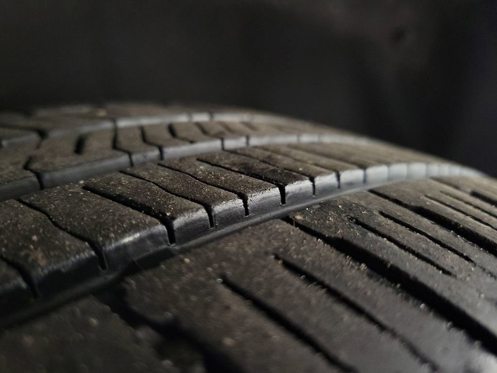 Used 2020 Toyota Highlander XLE image 11