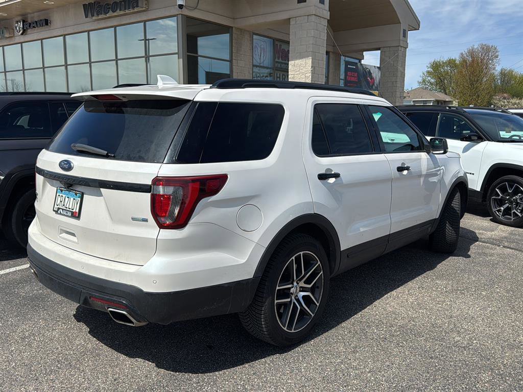 Used 2016 Ford Explorer Sport w/ Equipment Group 401A AWD/4WD image 5