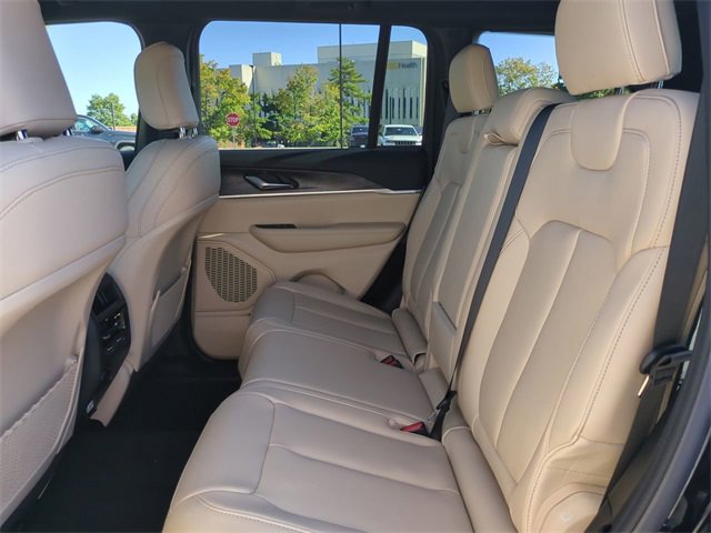 New 2025 Jeep Grand Cherokee Limited w/ Trailer Tow Package image 14