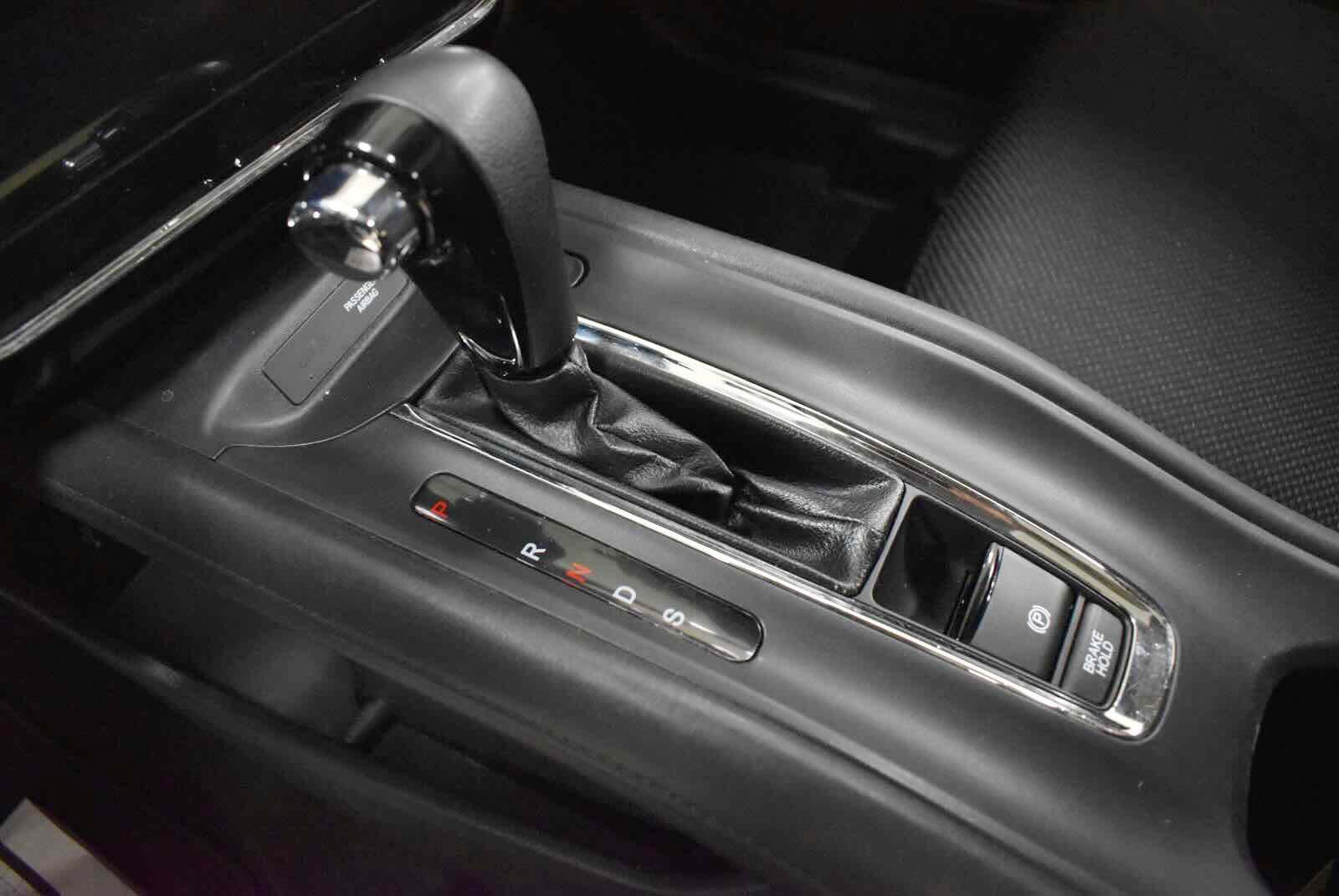 Used 2018 Honda HR-V EX image 63