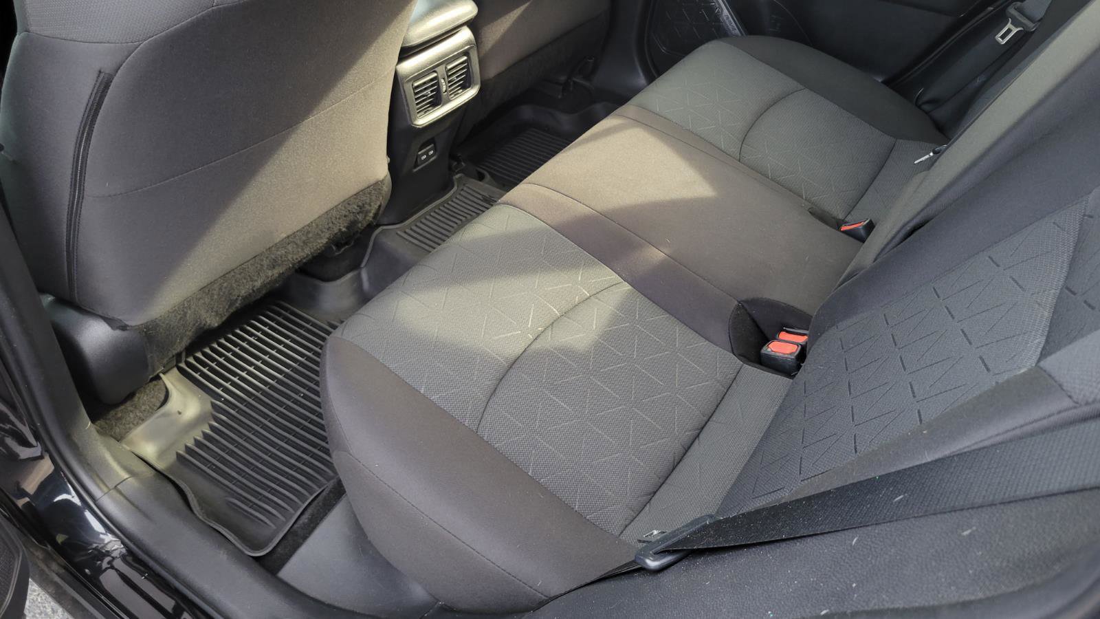 Used 2023 Toyota RAV4 XLE w/ Convenience Package image 34