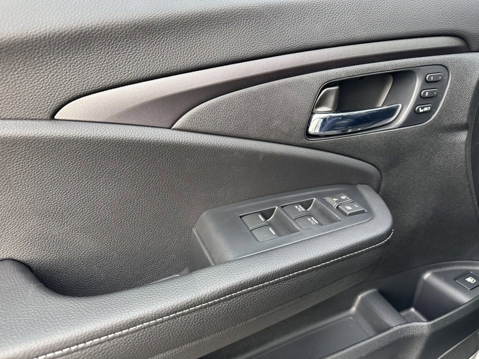 New 2025 Honda Ridgeline RTL image 36