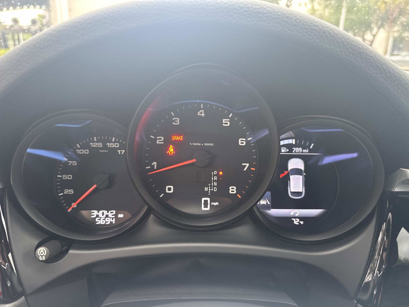 Used 2020 Porsche Macan image 30