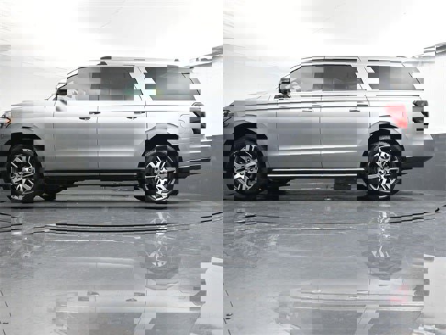 Used 2023 Ford Expedition Max Limited image 33